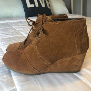 Toms Wedge Bootie Size 8